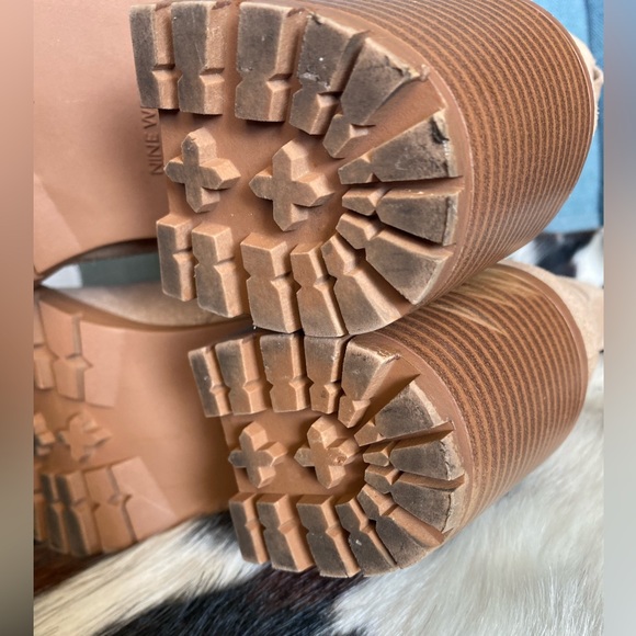 Nine West Fur with laces and buckle - Picture 5 of 6